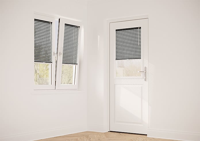 Venetian, Shimmer Black - Perfect Fit Blind - Image 11